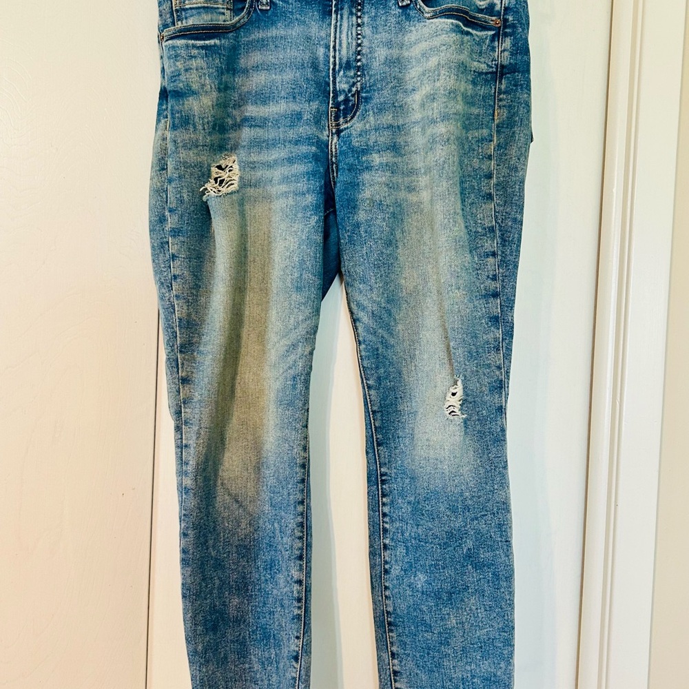 Old Navy Stylish Blue Distressed Women's High Rise Straight Leg Jeans